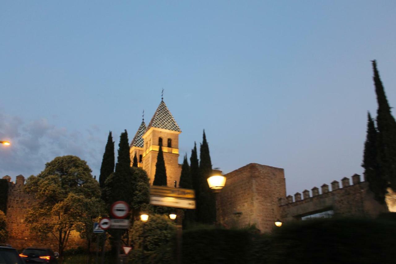 El Rincon De Puerta Nueva Lägenhet Toledo Exteriör bild